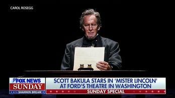 One-man play 'Mister Lincoln' pulls curtain back on life, legacy of 16th president
