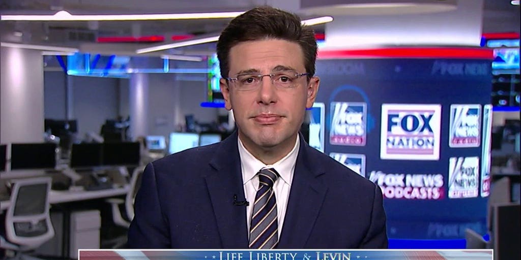 Trump brings ‘common-sense approach’ to AI panic surge, WSJ columnist says