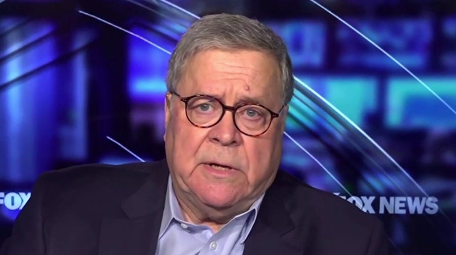 Bill Barr dice que los casos federales y estatales de Trump "no seguirán adelante" tras la victoria electoral