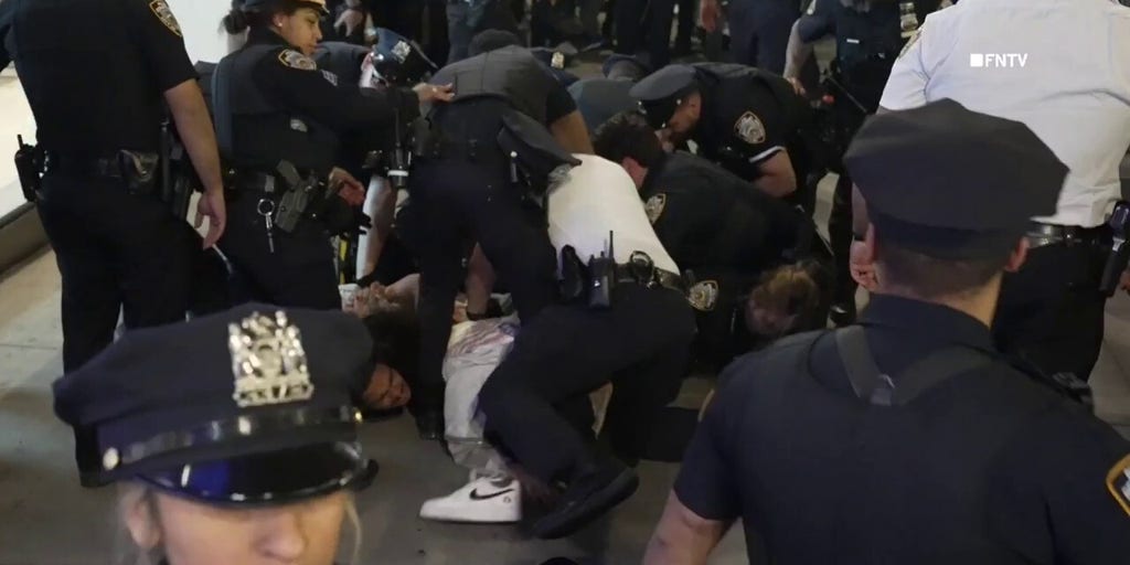 Knicks fans riot outside MSG after Spurs win as brawls lead to arrests