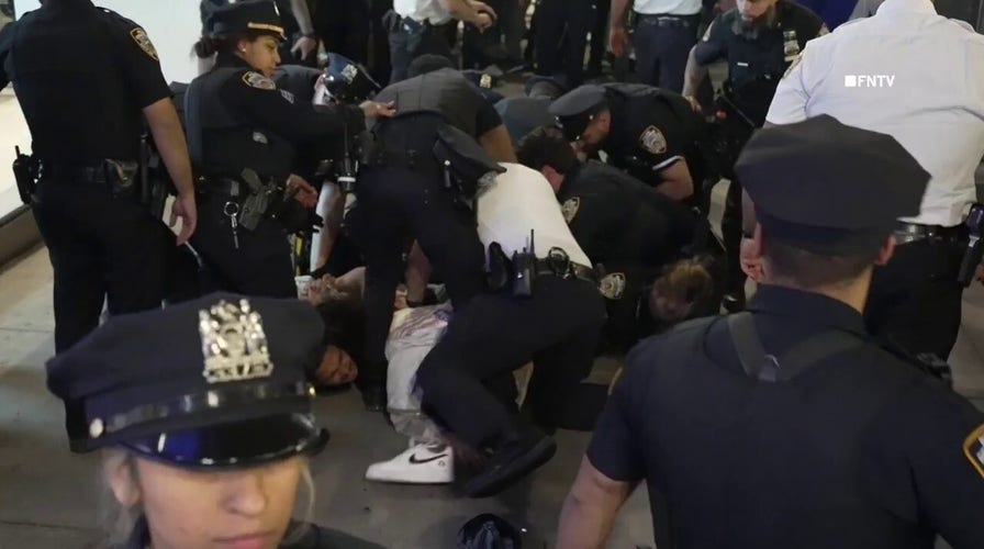 Knicks fans riot outside MSG after Spurs win as brawls lead to arrests
