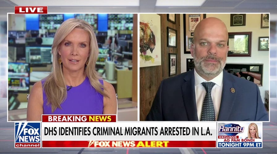 This is putting our officers in danger, former FBI special agent says