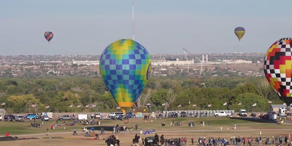 Hot air balloon takes out radio tower during festival