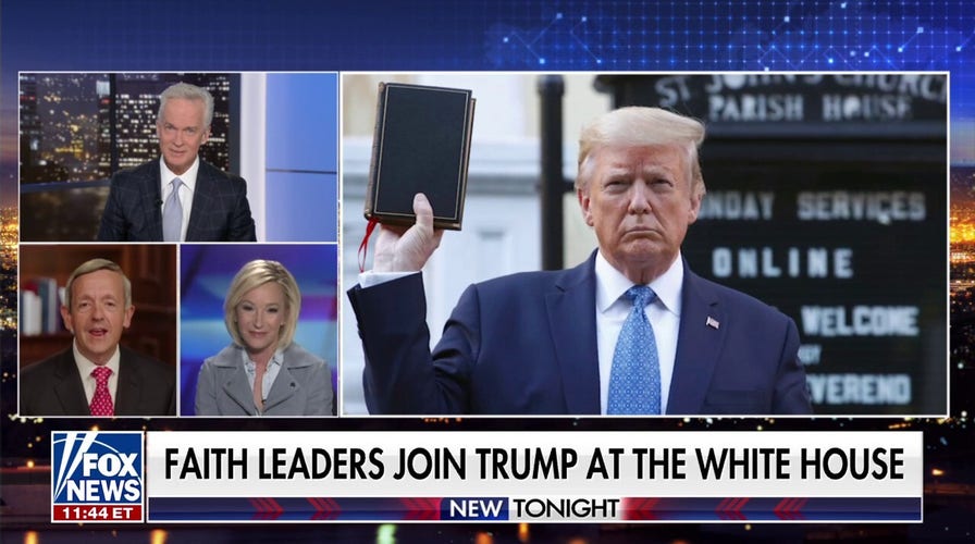 Trump prays with faith leaders in the Oval Office