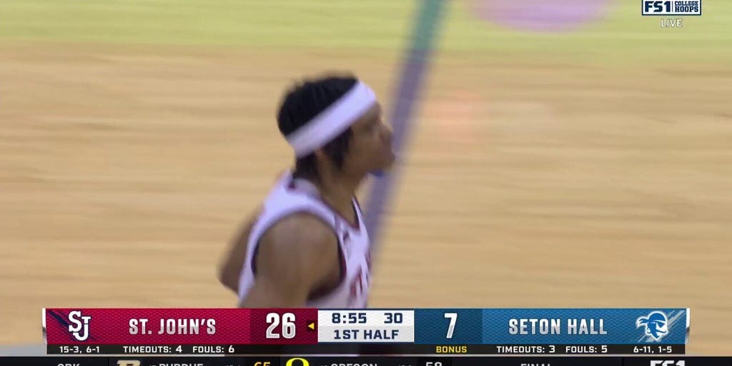 St. John's Aaron Scott throws down THUNDEROUS ALLEY-OOP  to extend lead over Seton Hall