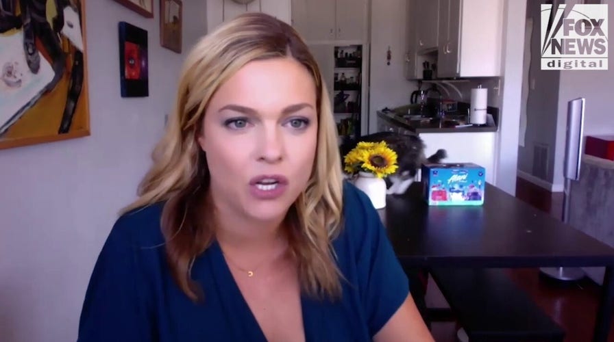  Tom Hanks' niece Carly Reeves describes how the Oscar winner is an ‘amazing’ uncle