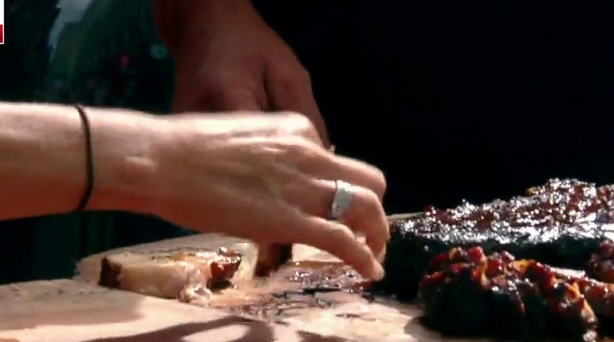 'Fox & Friends Weekend' celebrates America with 'red, white and bbq' on Fox Square