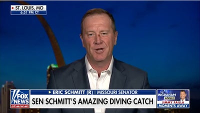Sen Eric Schmitt details diving catch that left him bloodied - Fox News