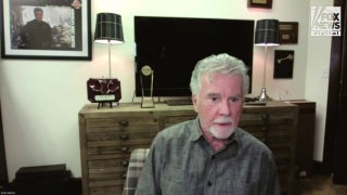 'America's Most Wanted' host John Walsh looks into Chicago murder of Fox analyst's brother