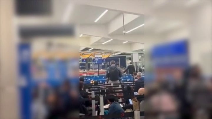 Knife-wielding passenger stabs two at Atlanta International Airport
