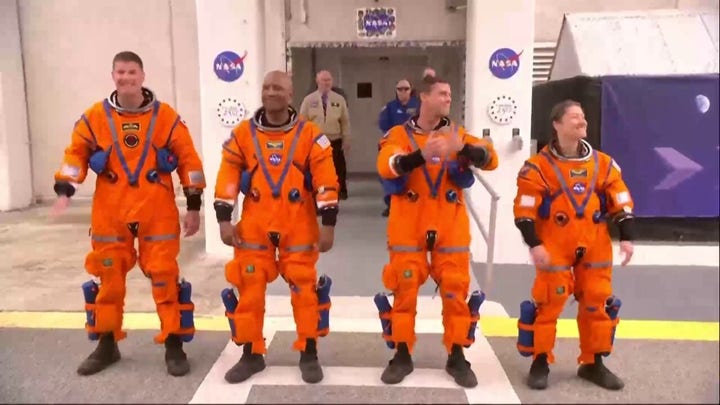 Artemis II astronauts make pre-launch appearance