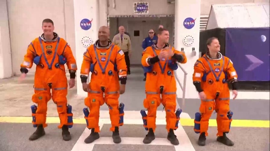 Artemis II astronauts make pre-launch appearance