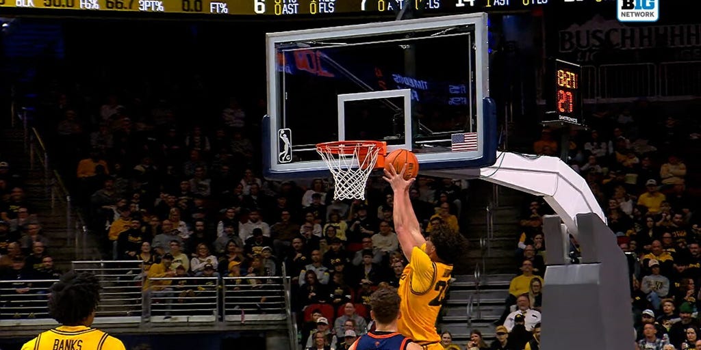Iowa's Bennett Stirtz finds Isaia Howard and Alvaro Folgueiras for BACK-TO-BACK alley oops vs. Bucknell