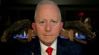 Rep. Jeff Van Drew calls out Democrats over their border crisis: 'Close the border'