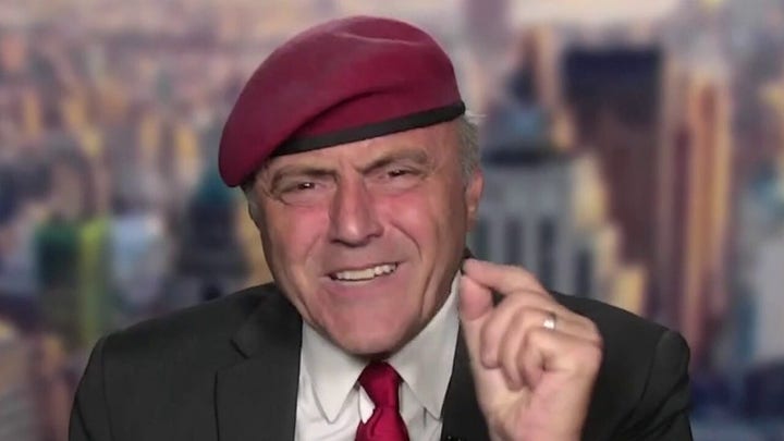 NYC mayoral candidate Curtis Sliwa gives his plan to crack down on crime, refund the police