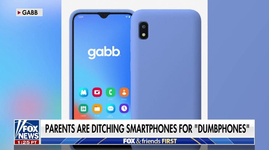 Parents seeking 'dumbphones' to keep kids safe from social media