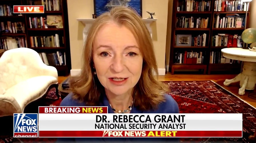 Putin stuck in a 'crazy spot': Expert