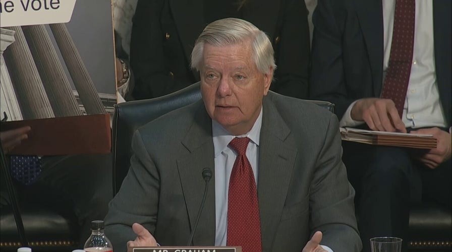 Lindsey Graham calls effort to subpoena conservative friends of Justice Clarence Thomas 'garbage' 