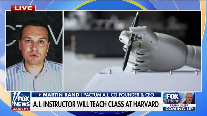 Job hunter lands career with ChatGPT, ‘everyone should use this’: Martin Rand