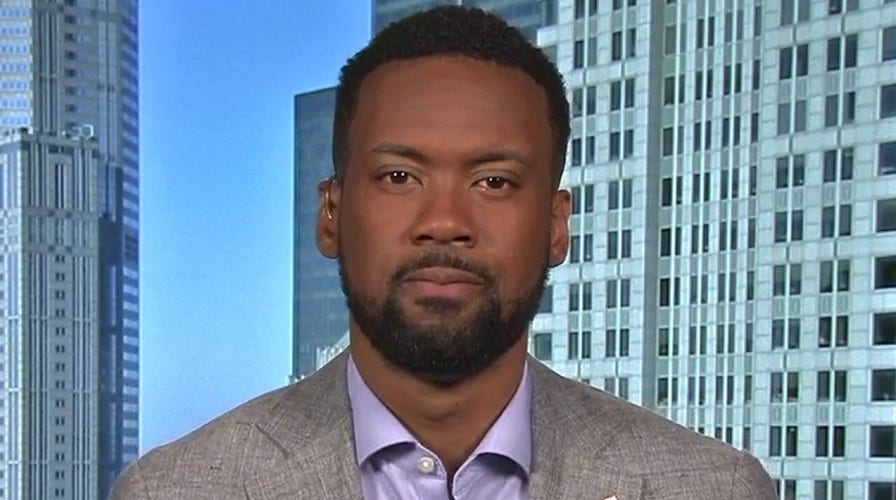 Lawrence Jones on Chicago violence: This is a war zone