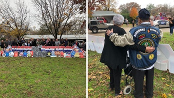 Texas veteran surprised with town parade for his 95th birthday