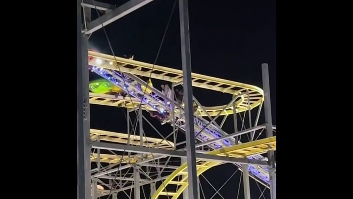 California teens stranded on amusement park ride 65 feet in air