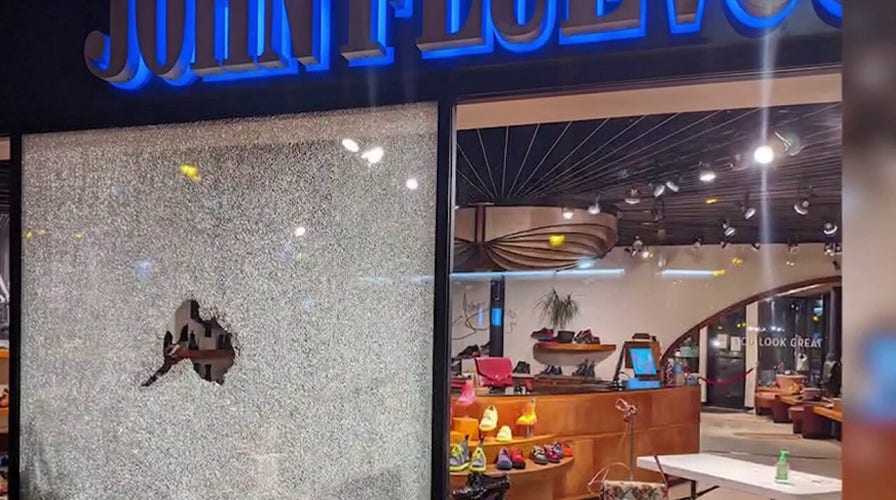 1 dead, 11 wounded in Minneapolis shooting 