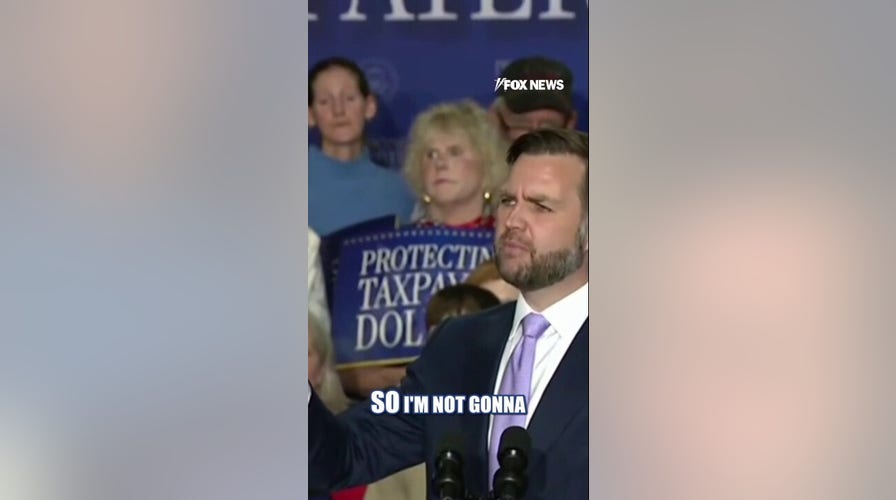 Vance HALTS event after medical episode in crowd