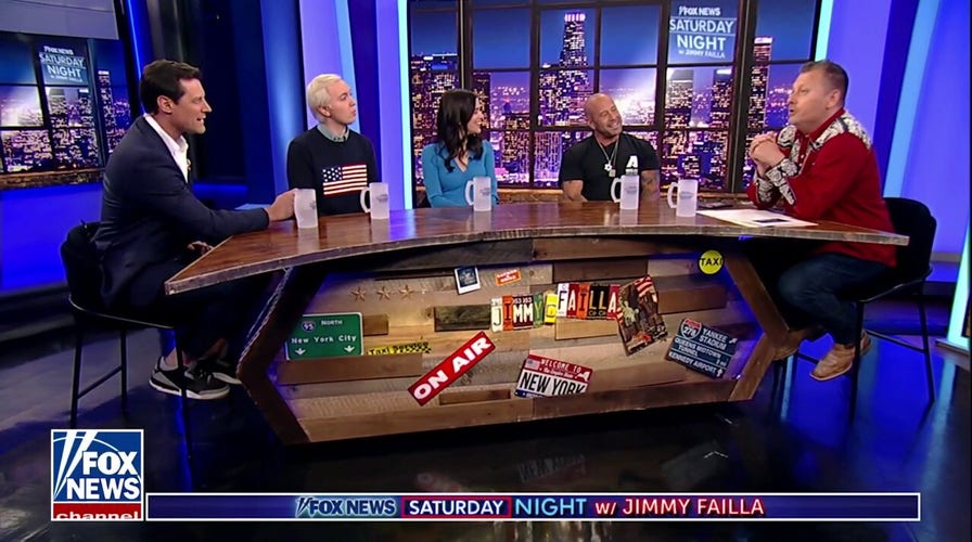 Aaron Berg Stops By 'Ó£ÌÒÊÓÆµ Saturday Night'