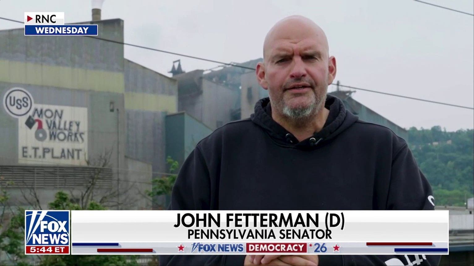 Fetterman stuns with surprise appearance at Republican convention