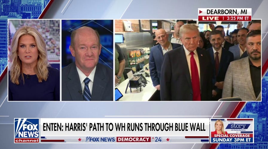 El senador Chris Coons es "optimista" sobre el juego de base de Harris en los estados disputados del Gran Lago