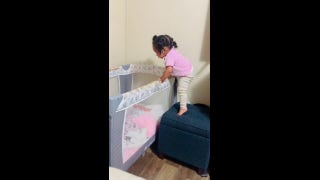 Toddler puts herself to bed when it's time for 'night-night' - Fox News