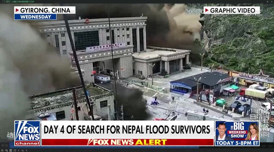 Rescuers search for survivors from Nepal flood as thousands remain missing