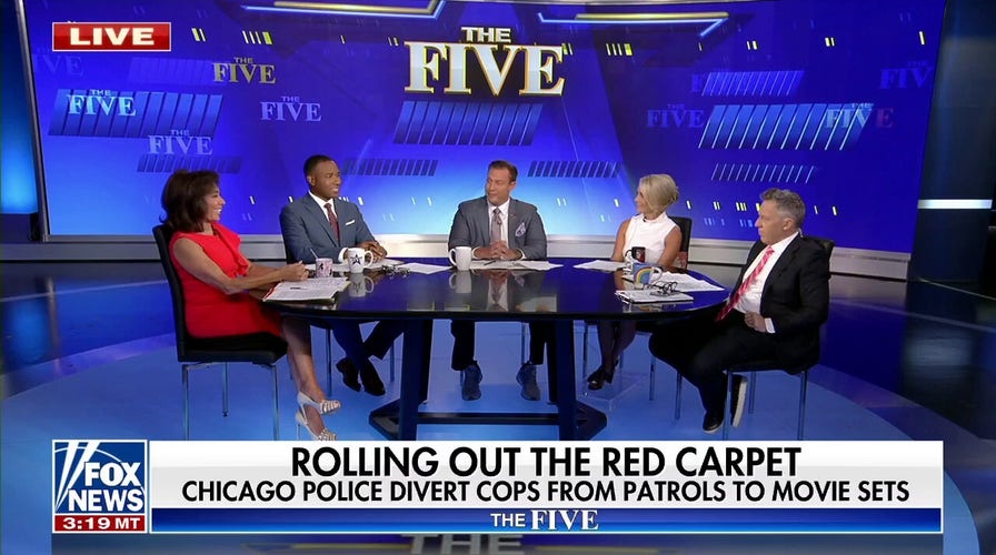 Chicago police diverted from patrols to movie sets: report