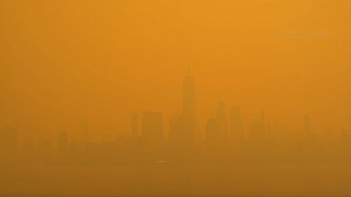 WATCH LIVE: Wildfire smoke from Canada engulfs New York City skyline