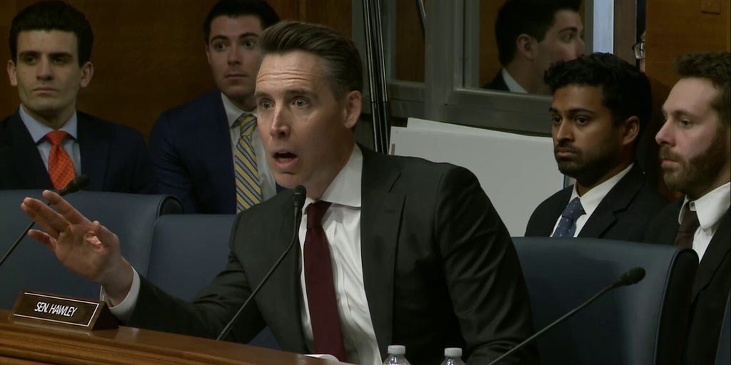 Sen. Josh Hawley blasts 'insane' attorney during hearing on antisemitism on college campuses