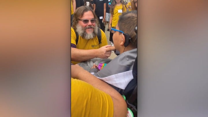 Jack Black sings ‘School of Rock’ song with terminally ill teen