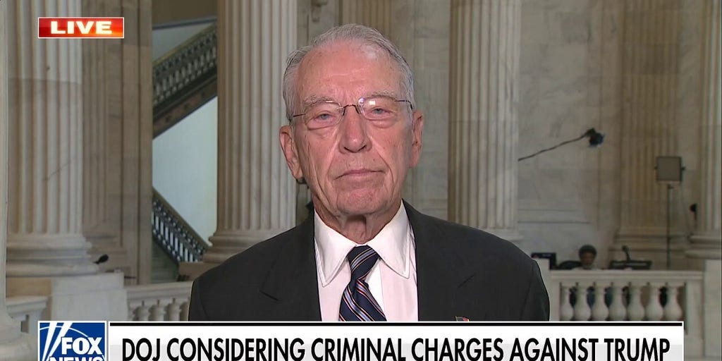 People Should Have Confidence In The FBI: Sen. Grassley | Fox News Video