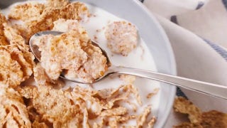 Kellogg's urges Americans struggling with inflation to eat cereal for dinner - Fox News