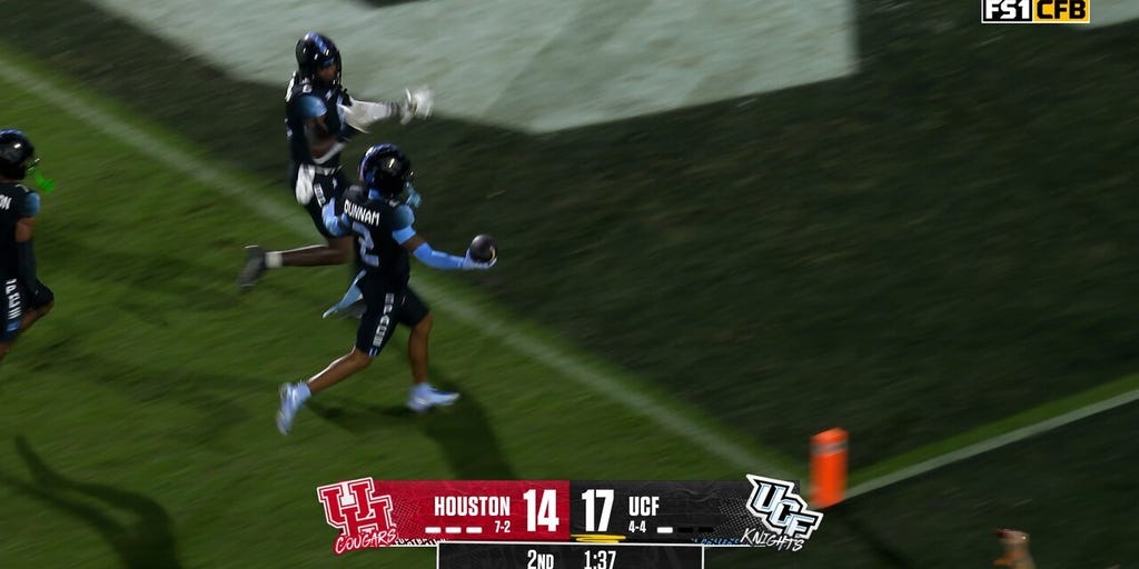 UCF's Phillip Dunnam scores 43-yard pick six to take lead against Houston