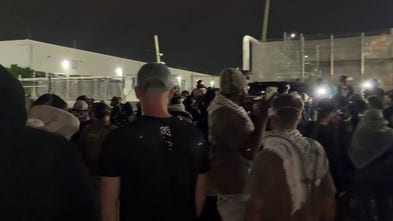 Anti-ICE agitators fortify barricades amid clashes at Delaney Hall detention center