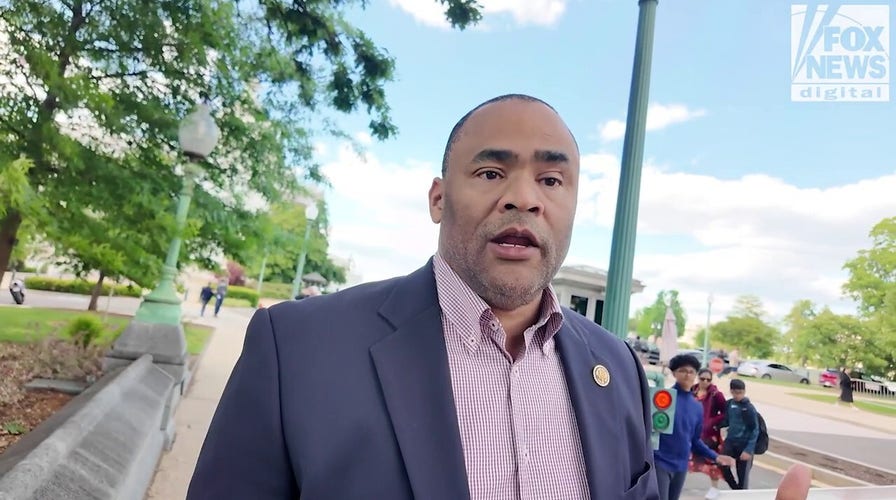 Democrats defend redistricting response ahead of 2026 midterms