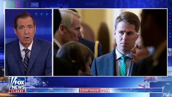 Trump orders DOJ to investigate former aides 