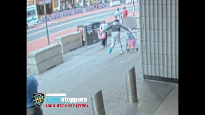 NYPD seeking suspect in broad daylight Manhattan boxcutter attack