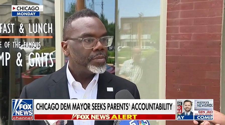 Chicago police investigate teen takeover, mayor seeks parents' accountability