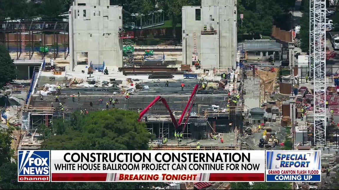 Supreme Court allows construction to proceed on White House ballroom project as lawsuits playout