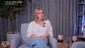 Cheryl Hines reacts to new book alleging husband Robert F. Kennedy Jr.'s digital affair