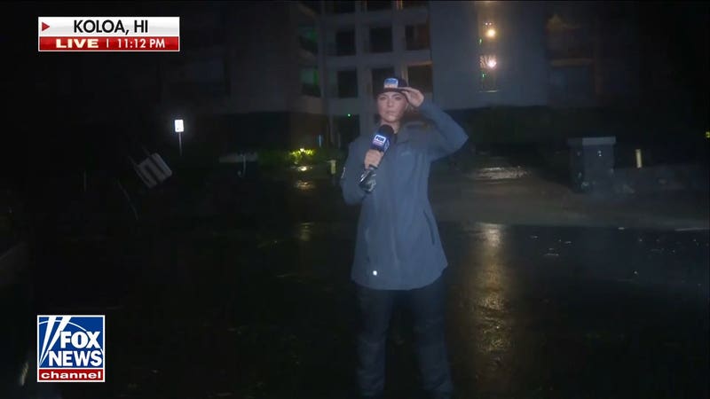 Hurricane Lowell lashes Hawaii as Category 2 storm triggers major flooding