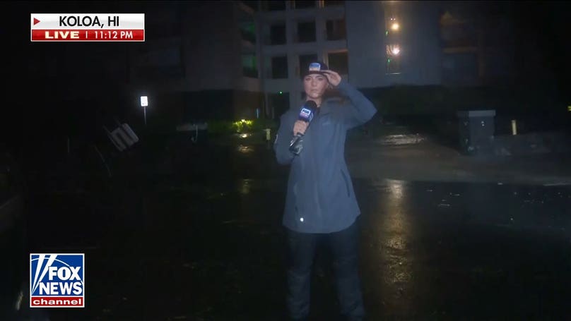 Hurricane Lowell lashes Hawaii as Category 2 storm triggers major flooding