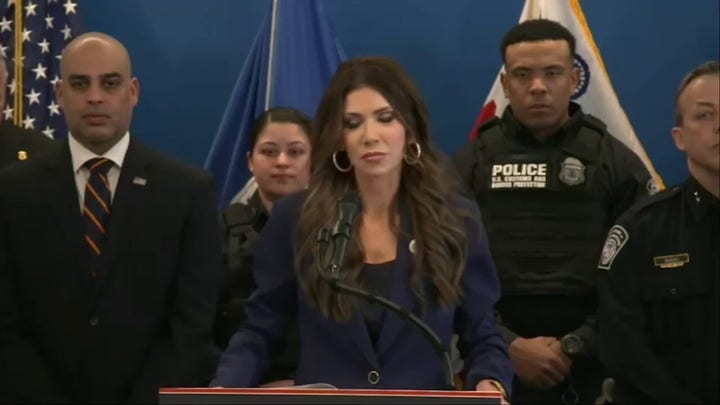 Noem afirma que la administración de Mamdani y DHS «no han sido productivas» en lo que respecta a los objetivos de lucha contra la delincuencia.